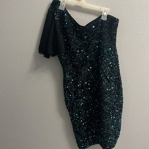 Homecoming/ Prom / Special Occasion Dress